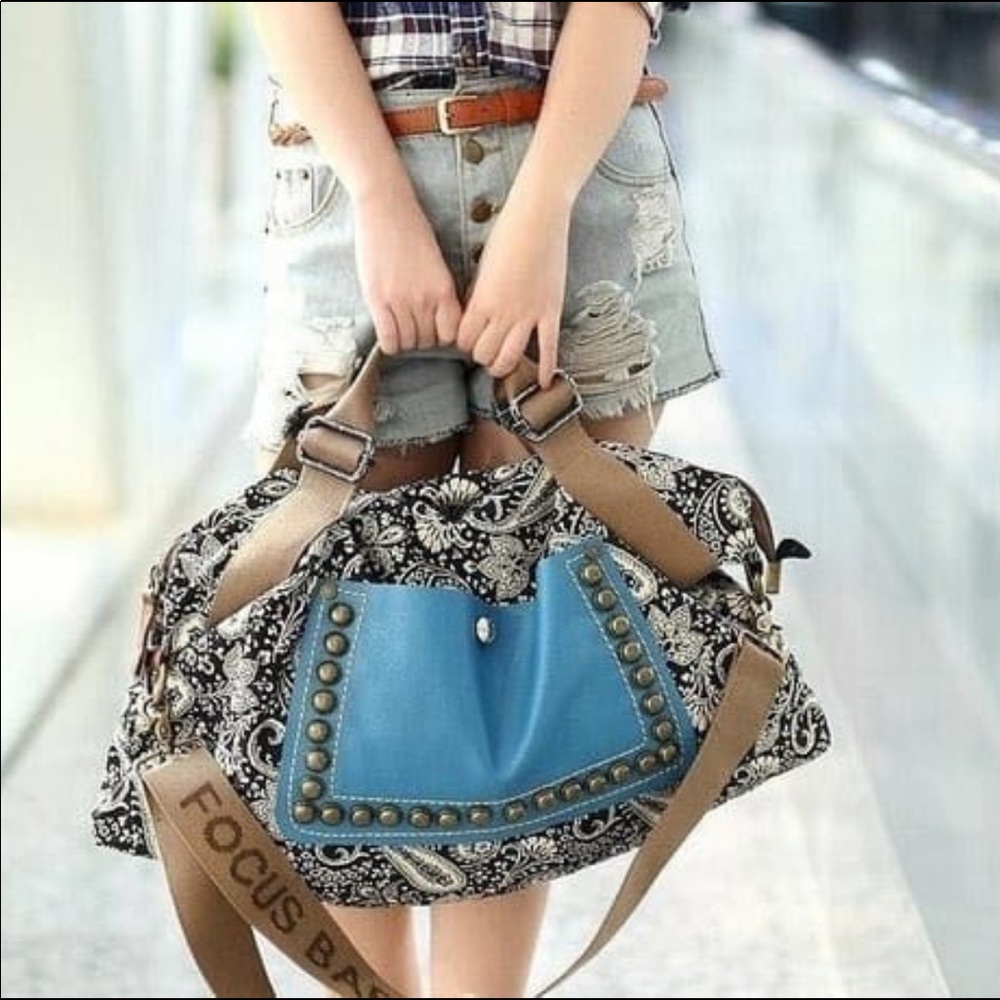 Brand new Vintage Rivet Paisley bag